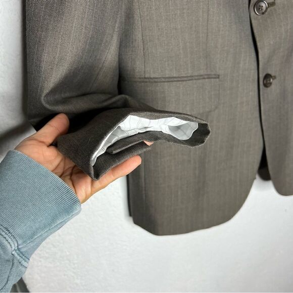 Banana Republic for Macy’s Classic Fit Men’s Gray Blazer Sz 38S Padded Shouldes - Picture 8 of 14
